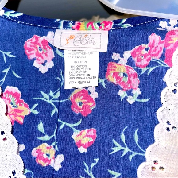 - Women’s “House” Cute Dress lightweight - Picture 4 of 6